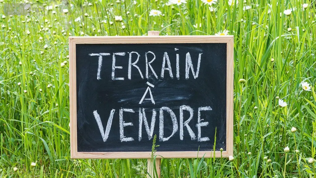 Terrain a batir a vendre Hanvec 29460 Finistère 29 146480 euros 1940 001