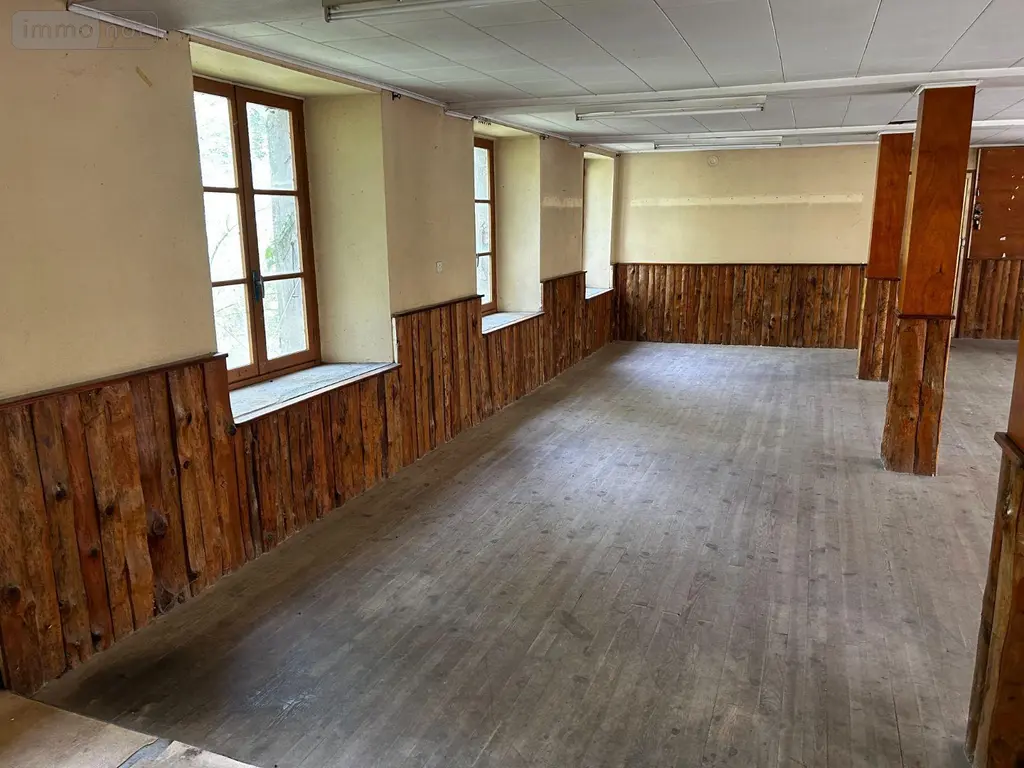 Fonds et murs commerciaux a vendre Le Pont-de-Beauvoisin 38480 Isère 38 92 m2 1 pièce 66000 euros 73007-148 003