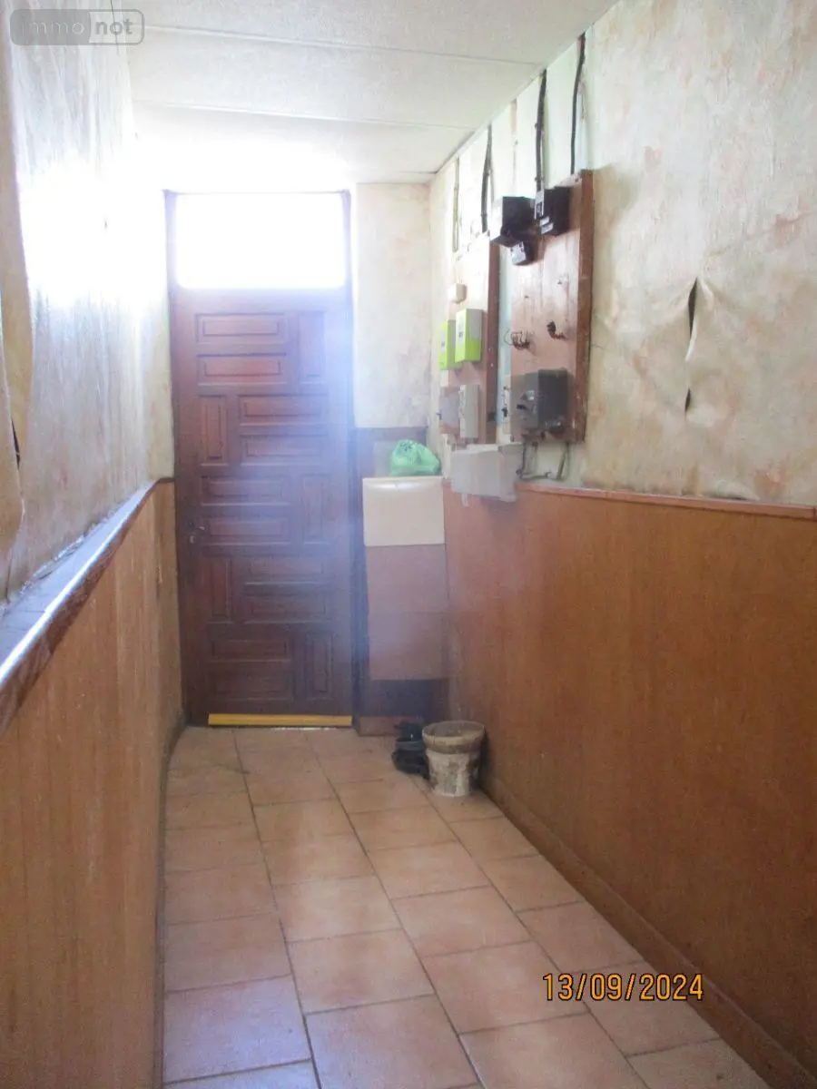 Immeuble de rapport a vendre Fougères 35300 Ille-et-Vilaine 35 185 m2 311880 euros 11737/734 002