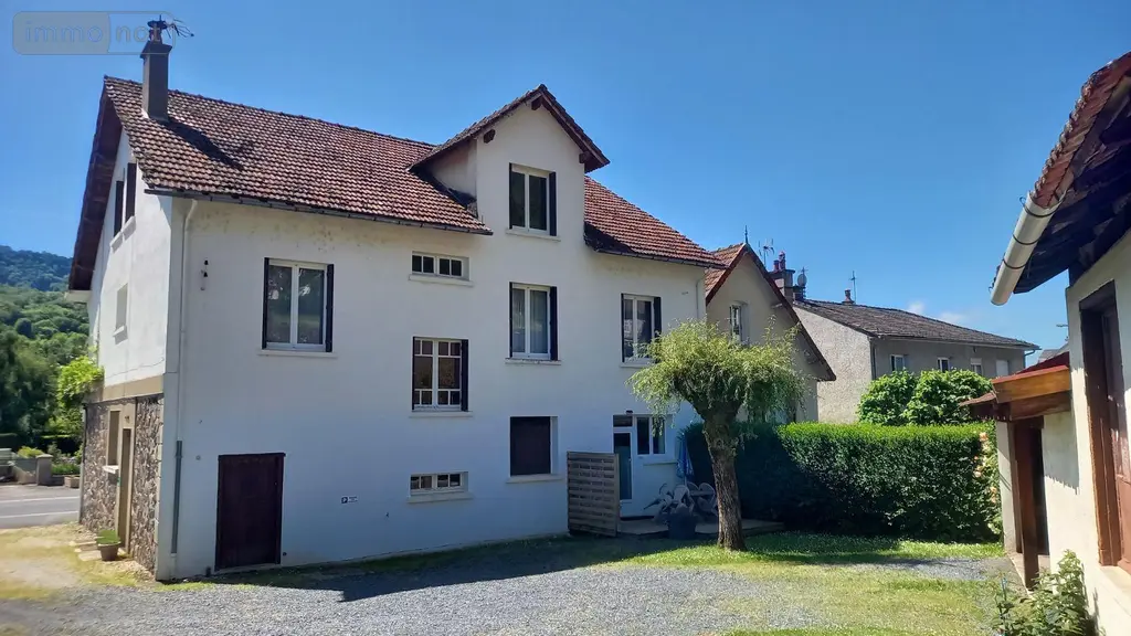 Maison a vendre Vic-sur-Cère 15800 Cantal 15 286 m2 268800 euros MG/2365 021