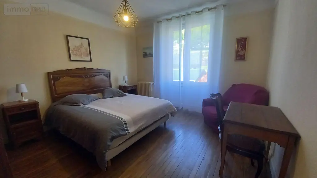 Maison a vendre Vic-sur-Cère 15800 Cantal 15 286 m2 268800 euros MG/2365 011
