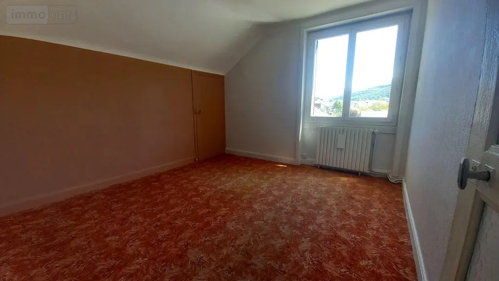 Maison a vendre Vic-sur-Cère 15800 Cantal 15 286 m2 268800 euros MG/2365 018