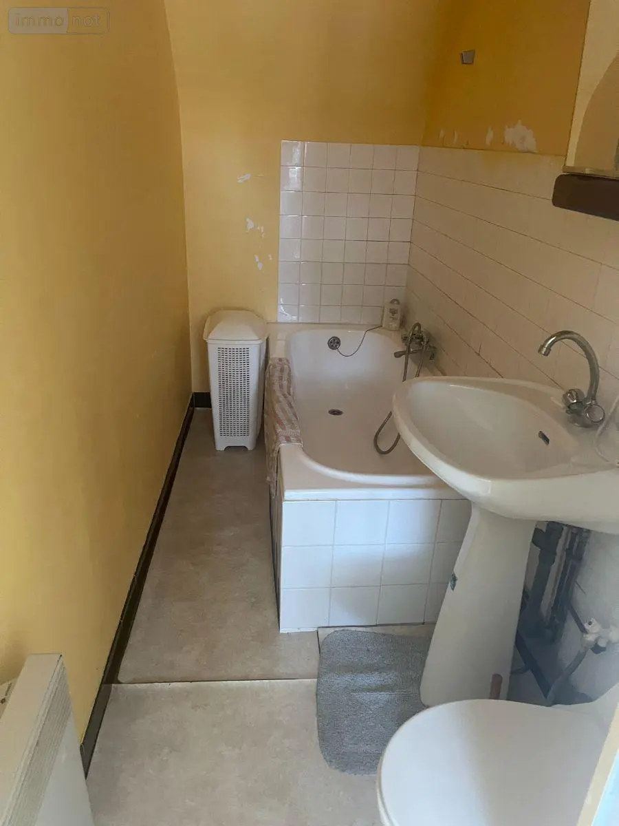Maison a vendre Poncé-sur-le-Loir 72340 Sarthe 72 100 m2 9 pièces 48600 euros 13816/1144 012