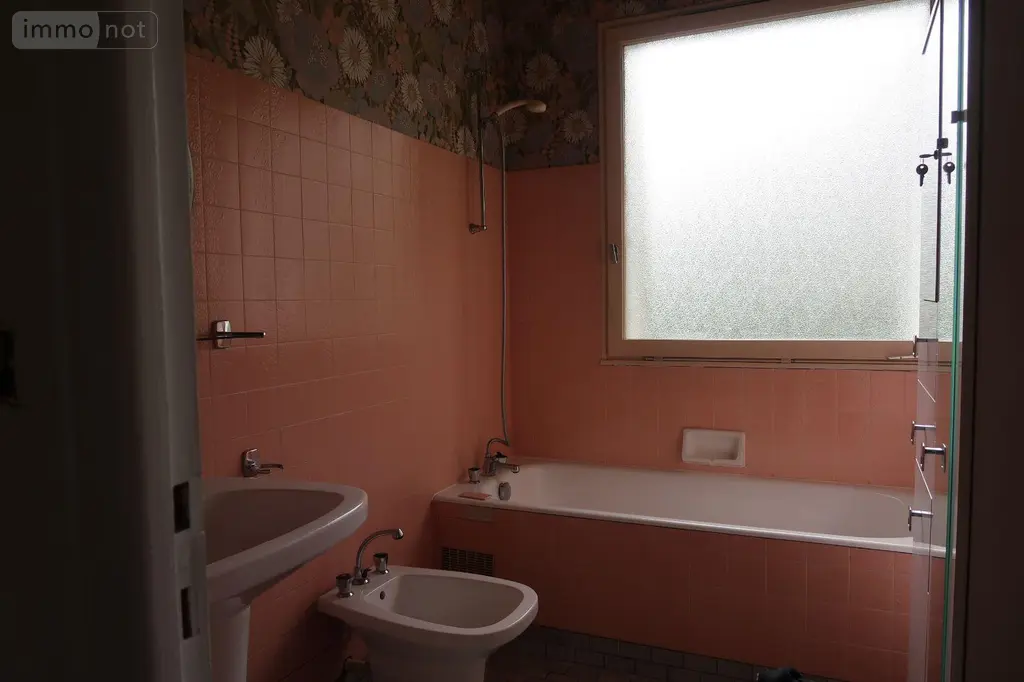 Location maison Pacé 35740 Ille-et-Vilaine 35 150 m2 6 pièces 1345 euros 050/67 010