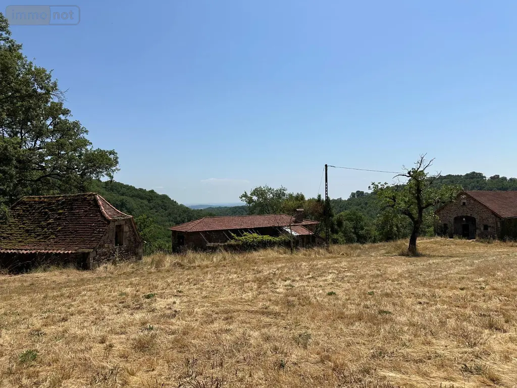 Propriete a vendre Le Bourg 46120 Lot 46 460 m2 188400 euros 46030/PROP/540 003