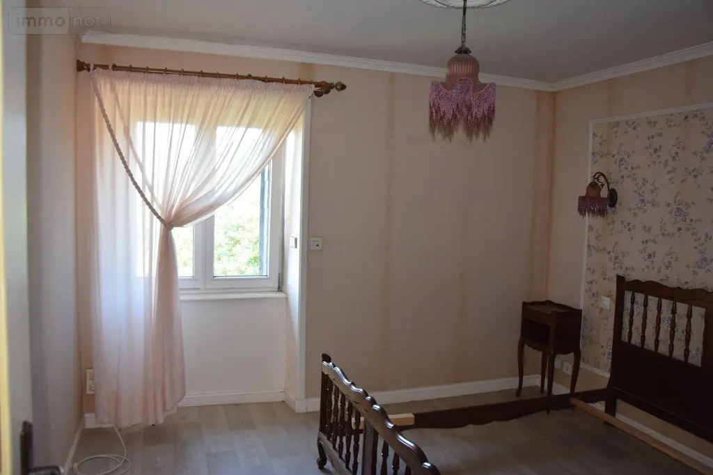 Propriete a vendre Ambrières-les-Vallées 53300 Mayenne 53 150 m2 6 pièces 205920 euros 53075/37 012