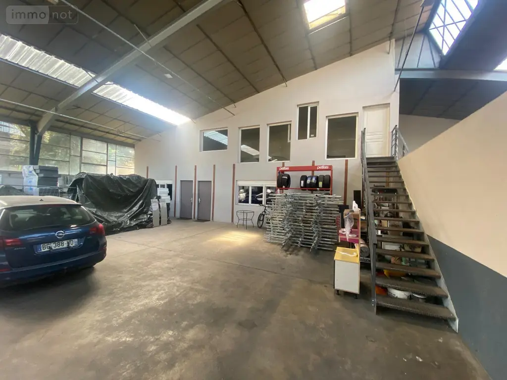 Location fonds et murs commerciaux Mâcon 71000 Saône-et-Loire 71 840 m2 6000 euros 71003/FMCO/88 002