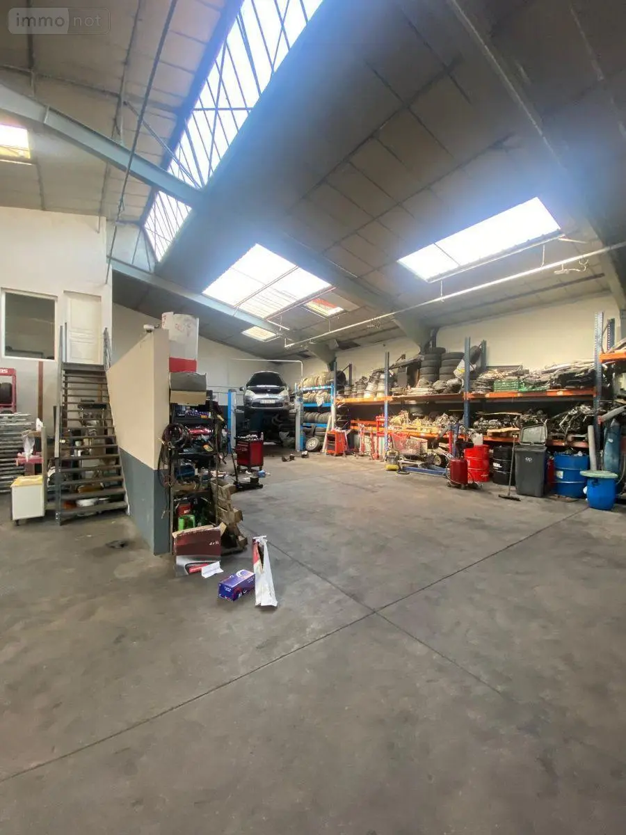 Location fonds et murs commerciaux Mâcon 71000 Saône-et-Loire 71 840 m2 6000 euros 71003/FMCO/88 003