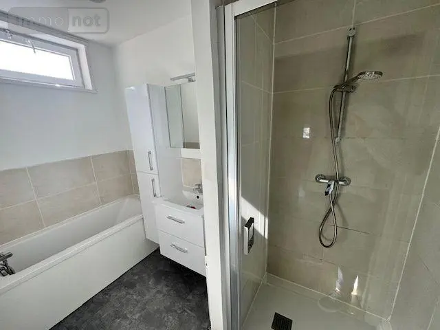 Fonds et murs commerciaux a vendre Saint-André-lez-Lille 59350 Nord 59 212 m2 490000 euros LC913 008