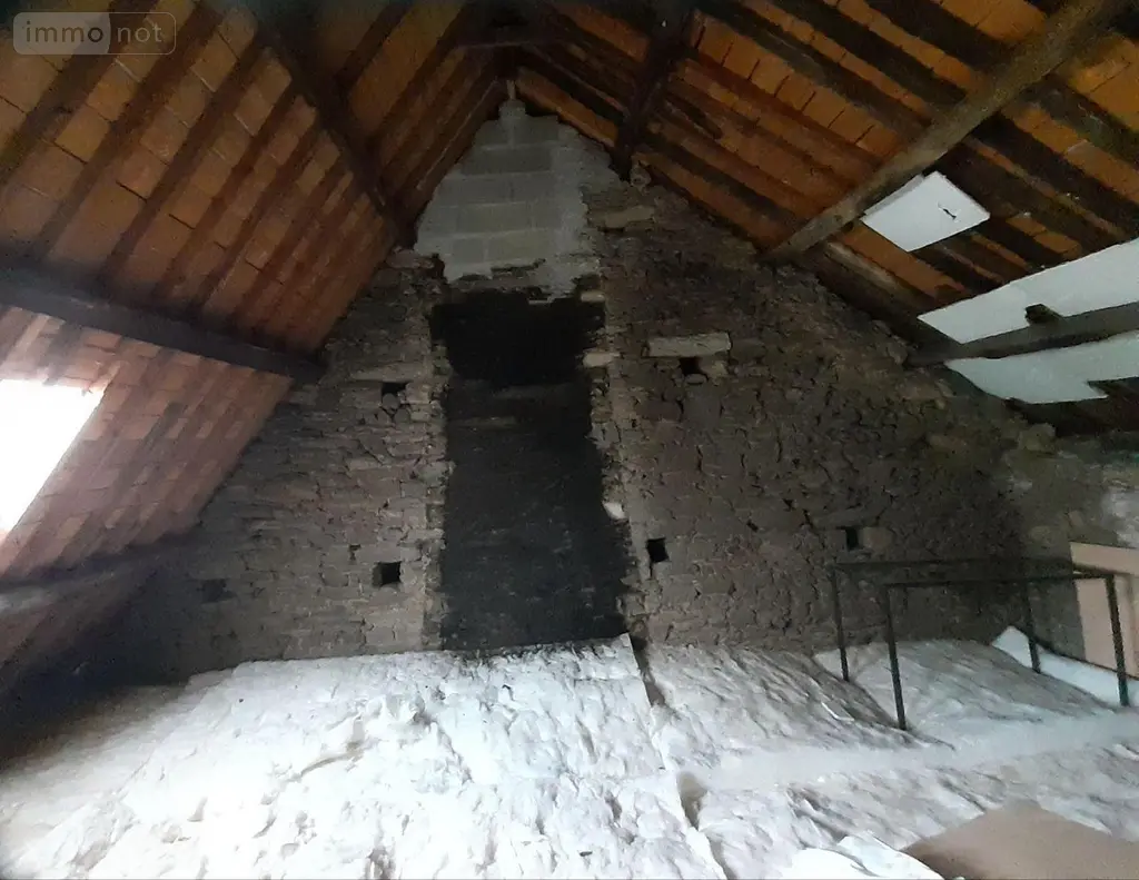 Immeuble de rapport a vendre Pontivy 56300 Morbihan 56 205 m2 3 pièces 194000 euros 063-420 010