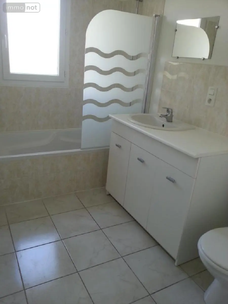 Immeuble de rapport a vendre Redon 35600 Ille-et-Vilaine 35 533 m2 24 pièces 1097880 euros 009/961 012