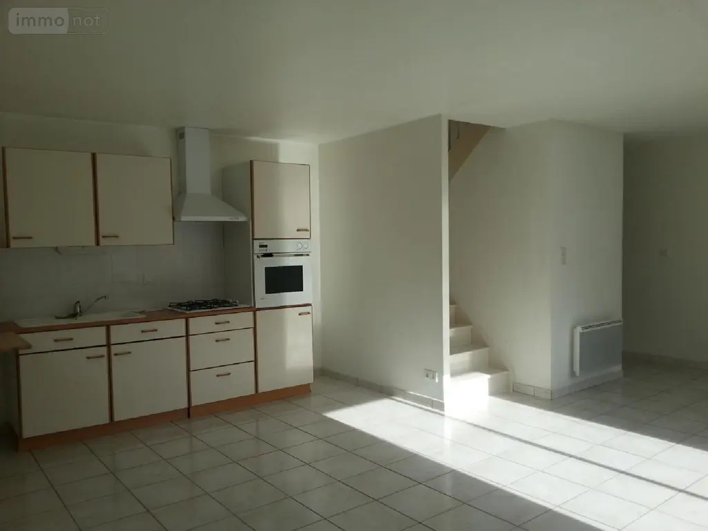 Immeuble de rapport a vendre Redon 35600 Ille-et-Vilaine 35 533 m2 24 pièces 1097880 euros 009/961 006