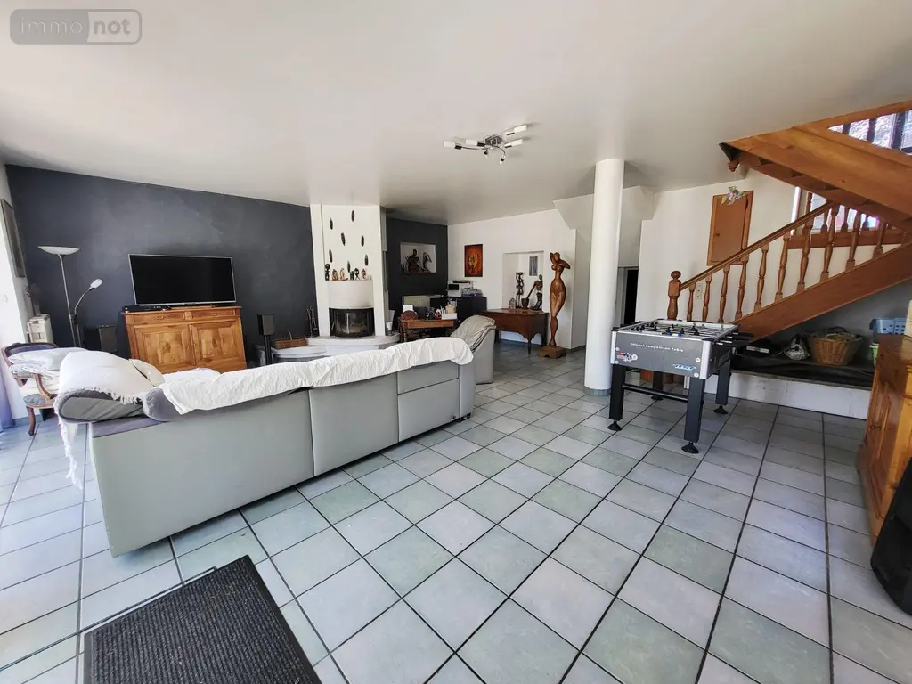 Maison a vendre Ussel 19200 Corrèze 19 240 m2 7 pièces 289000 euros UM 1281 002