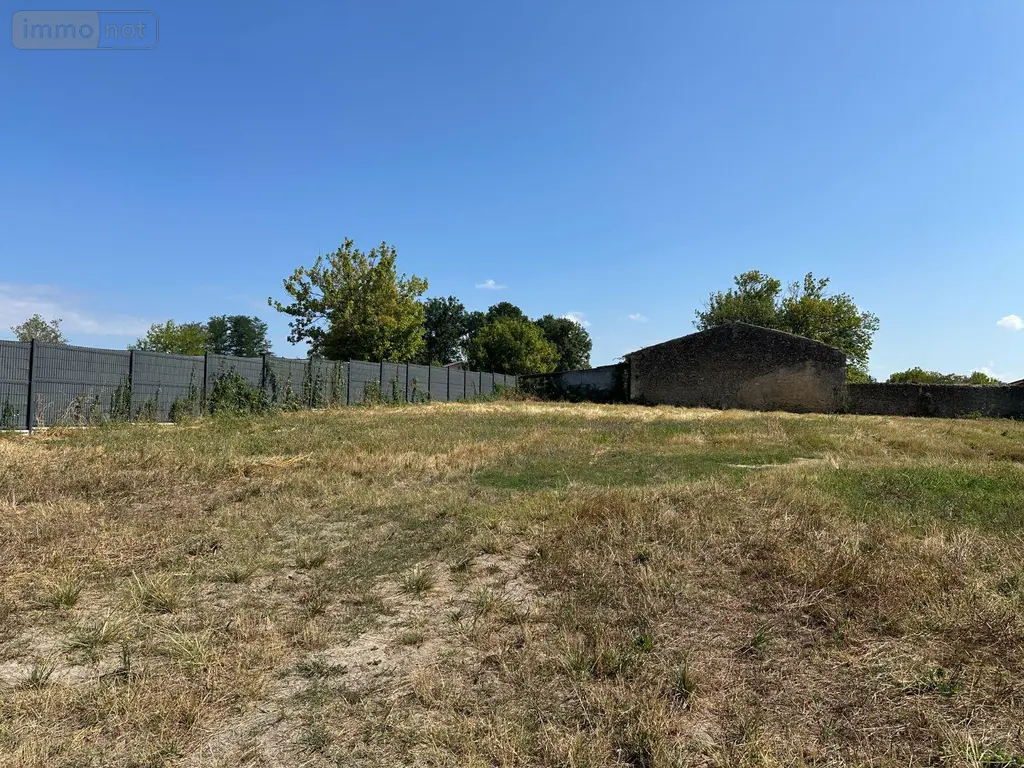 Terrain a batir a vendre Saint-Selve 33650 Gironde 33 136500 euros T-CL-589 002