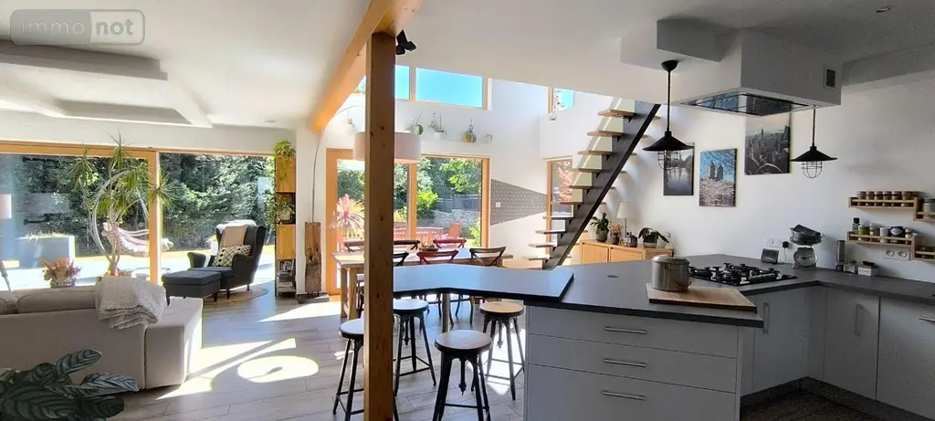 Maison a vendre Guilers 29820 Finistère 29 142 m2 6 pièces 512000 euros VENT29149-133 006