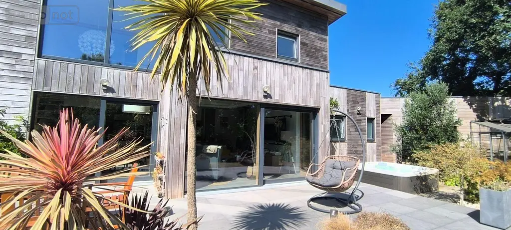 Maison a vendre Guilers 29820 Finistère 29 142 m2 6 pièces 512000 euros VENT29149-133 024