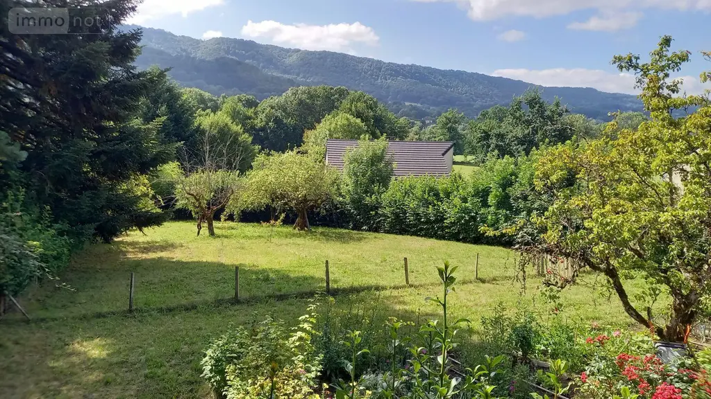 Maison a vendre Vic-sur-Cère 15800 Cantal 15 308 m2 138300 euros MG/2386 002