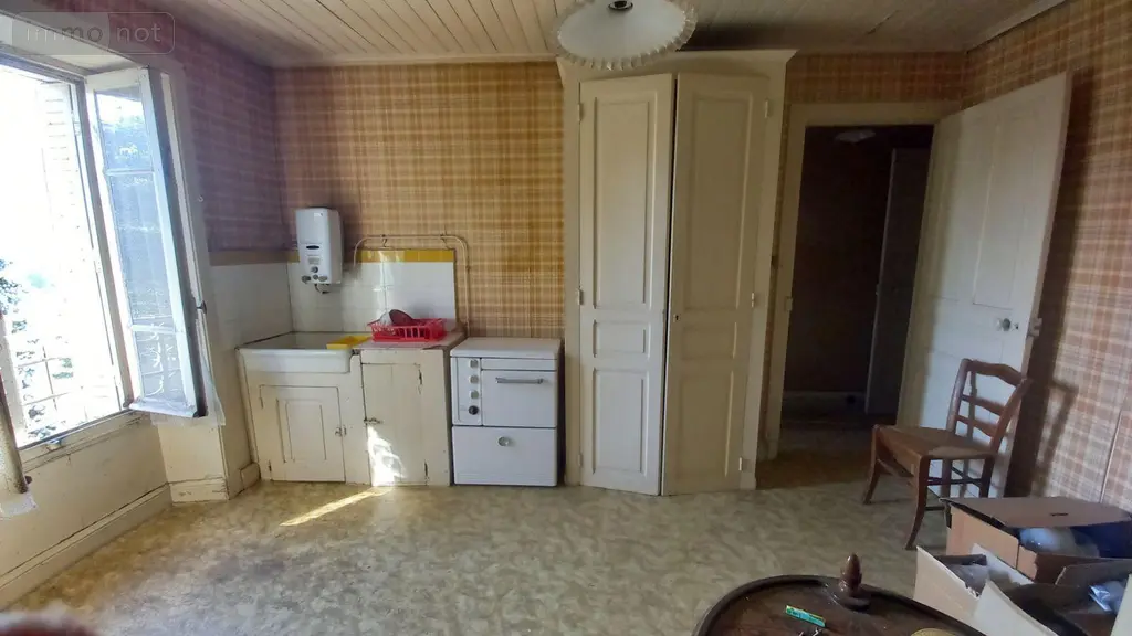 Maison a vendre Vic-sur-Cère 15800 Cantal 15 308 m2 138300 euros MG/2386 016