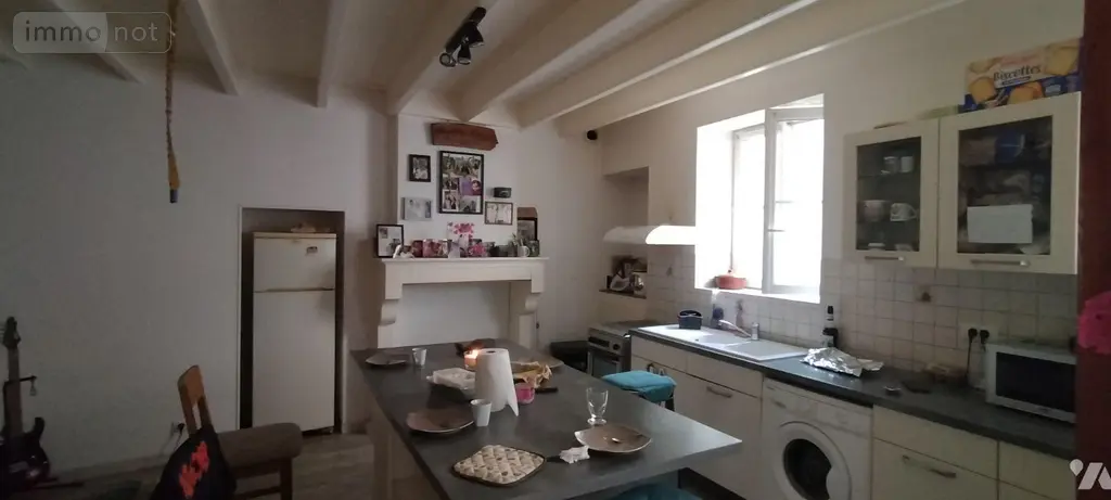 Immeuble de rapport a vendre Dampierre-sur-Boutonne 17470 Charente-Maritime 17 106 m2 147300 euros MR9819 019