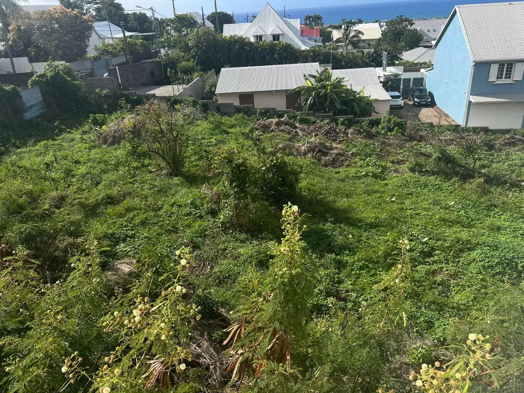 Terrain a batir a vendre Saint-Denis 97490 La Réunion 974 1080500 euros 97405/188 007