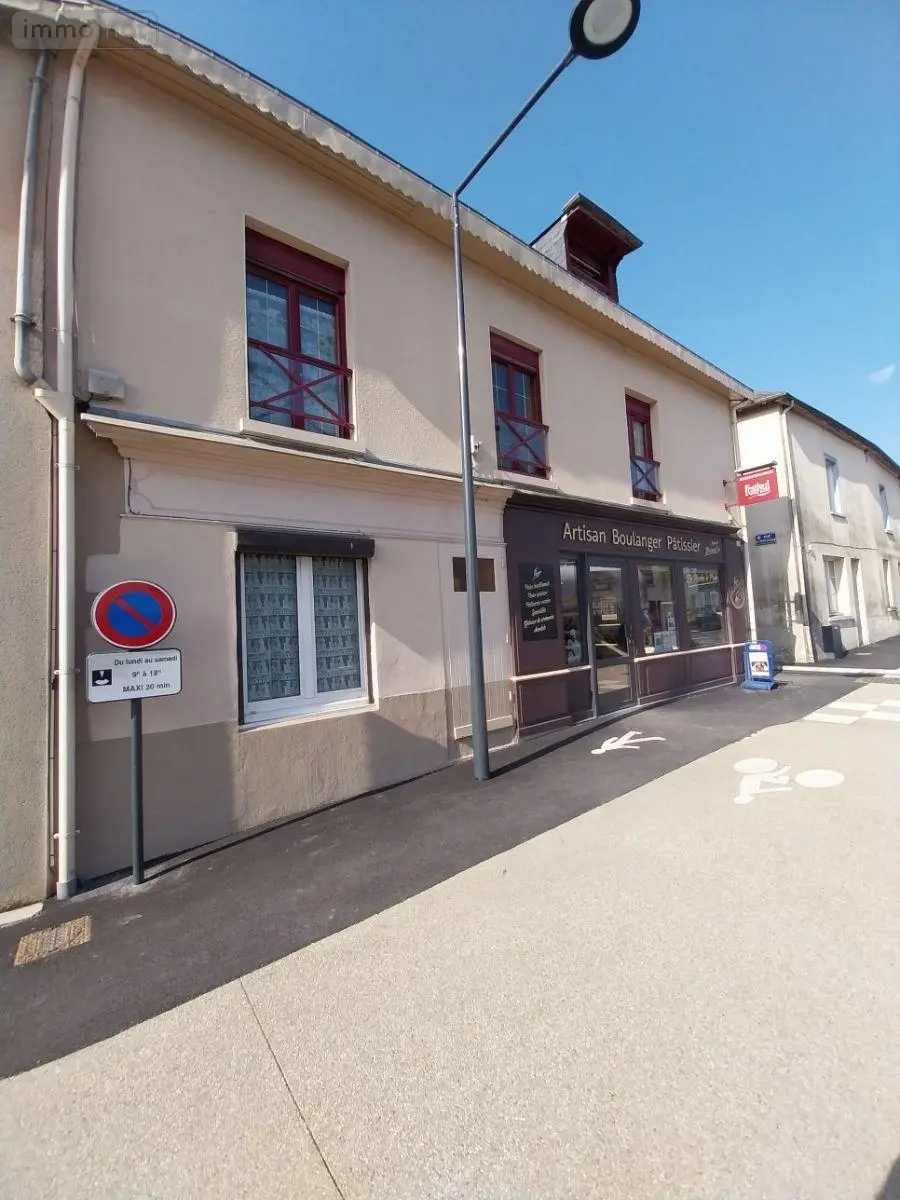 Fonds et murs commerciaux a vendre La Guerche-de-Bretagne 35130 Ille-et-Vilaine 35 198360 euros 35131-92 002