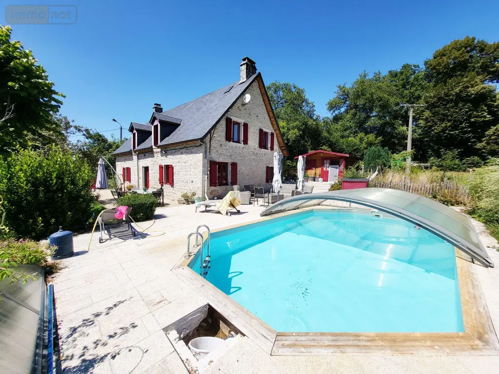 Propriete a vendre Saint-Exupéry-les-Roches 19200 Corrèze 19 148 m2 6 pièces 322400 euros UM 1290 001
