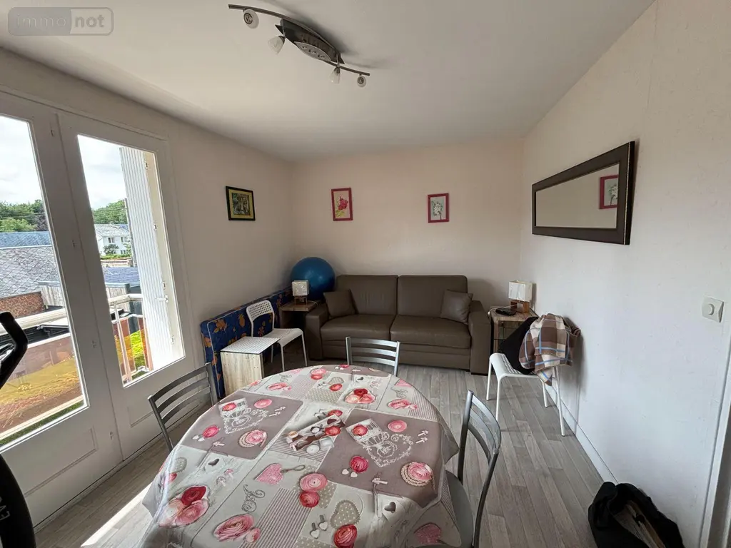 Location appartement Eu 76260 Seine-Maritime 76 31 m2 1 pièce 490 euros 76041/50 003