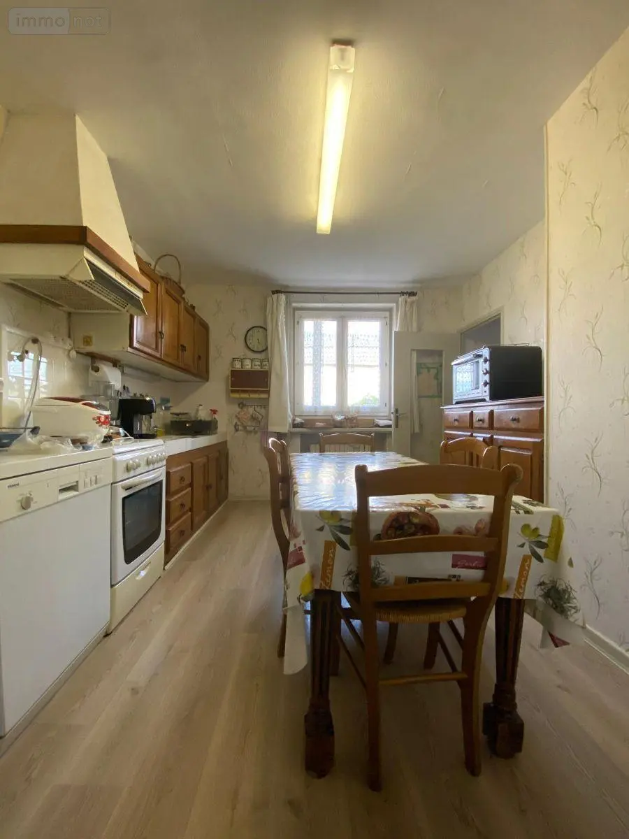 Maison a vendre Azé 71260 Saône-et-Loire 71 98 m2 5 pièces 168000 euros MA 669 005