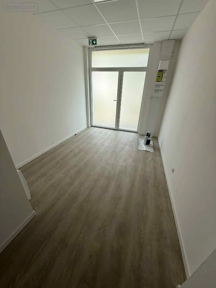 Location divers Saint-Sylvestre-Cappel 59114 Nord 59 19 m2 612 euros S5388 007
