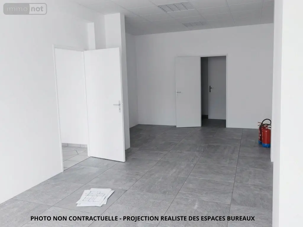 Fonds et murs commerciaux a vendre Romorantin-Lanthenay 41200 Loir-et-Cher 41 200 m2 126480 euros 044/2031 002