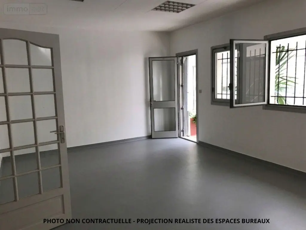 Fonds et murs commerciaux a vendre Romorantin-Lanthenay 41200 Loir-et-Cher 41 200 m2 126480 euros 044/2031 003