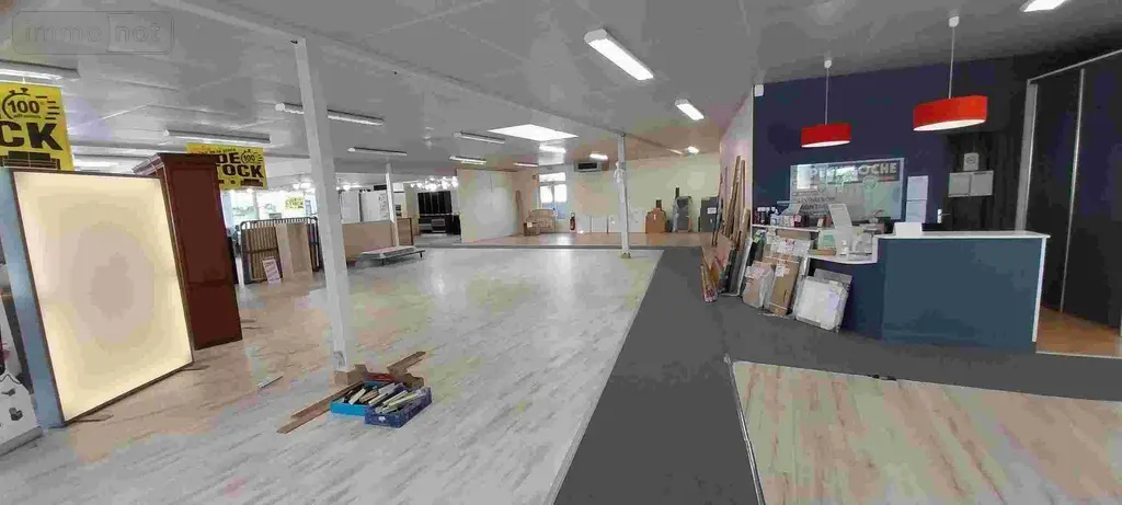 Fonds et murs commerciaux a vendre Saint-James 50240 Manche 50 1130 m2 4 pièces 243800 euros 12541/2210 003