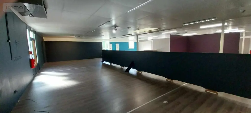 Fonds et murs commerciaux a vendre Saint-James 50240 Manche 50 1130 m2 4 pièces 243800 euros 12541/2210 008