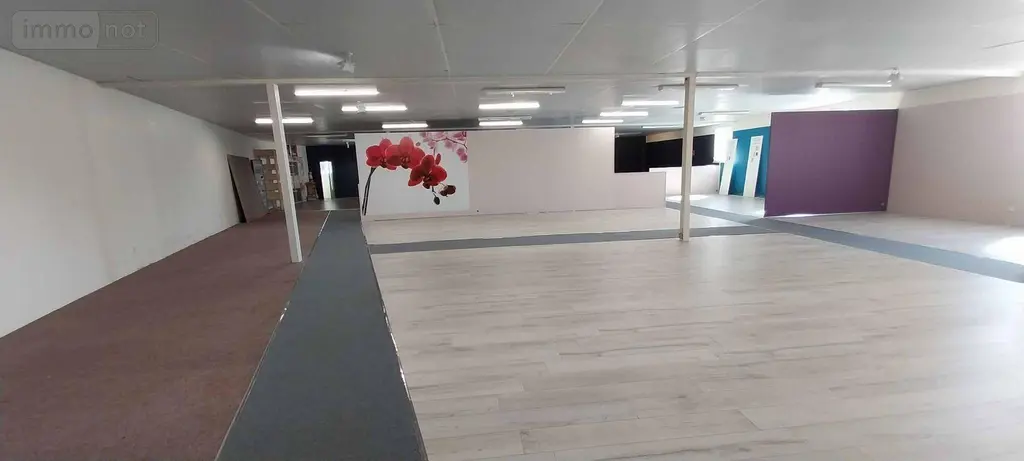 Fonds et murs commerciaux a vendre Saint-James 50240 Manche 50 1130 m2 4 pièces 243800 euros 12541/2210 005