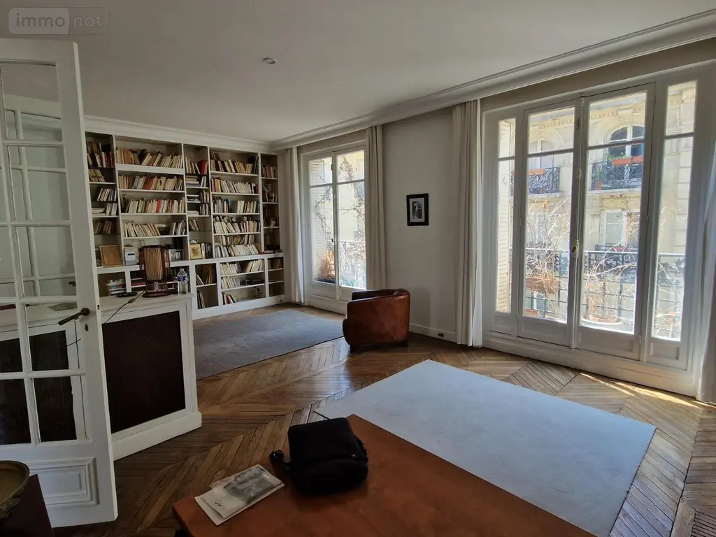 Appartement a vendre Paris 18e Arrondissement 75018 Paris 75 75 m2 3 pièces 766000 euros JG 75018 001