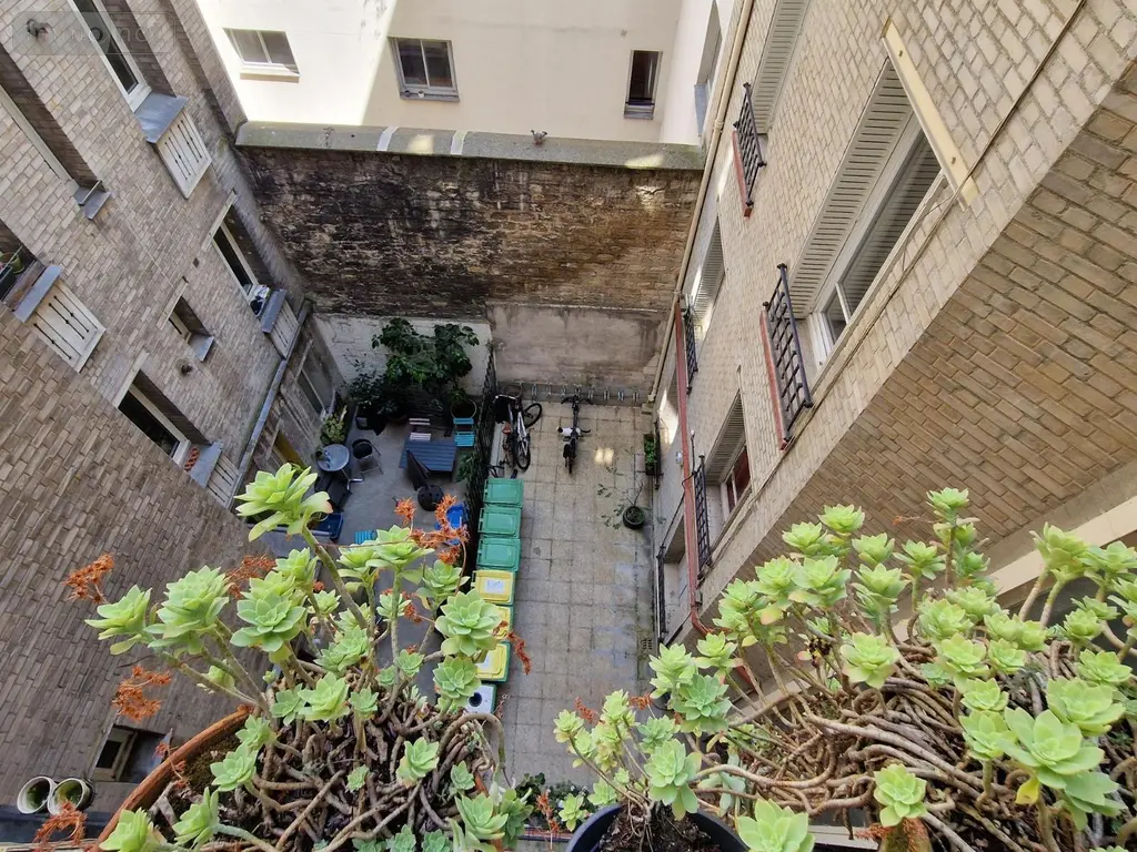 Appartement a vendre Paris 18e Arrondissement 75018 Paris 75 75 m2 3 pièces 766000 euros JG 75018 011