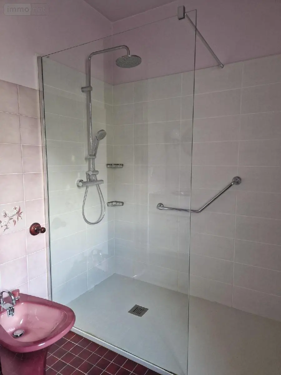 Location maison Châteaugiron 35410 Ille-et-Vilaine 35 134 m2 5 pièces 1050 euros LOC 36 008
