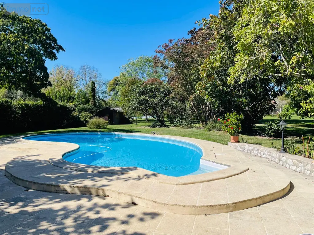 Maison a vendre Bazas 33430 Gironde 33 352 m2 8 pièces 485000 euros 32925 010