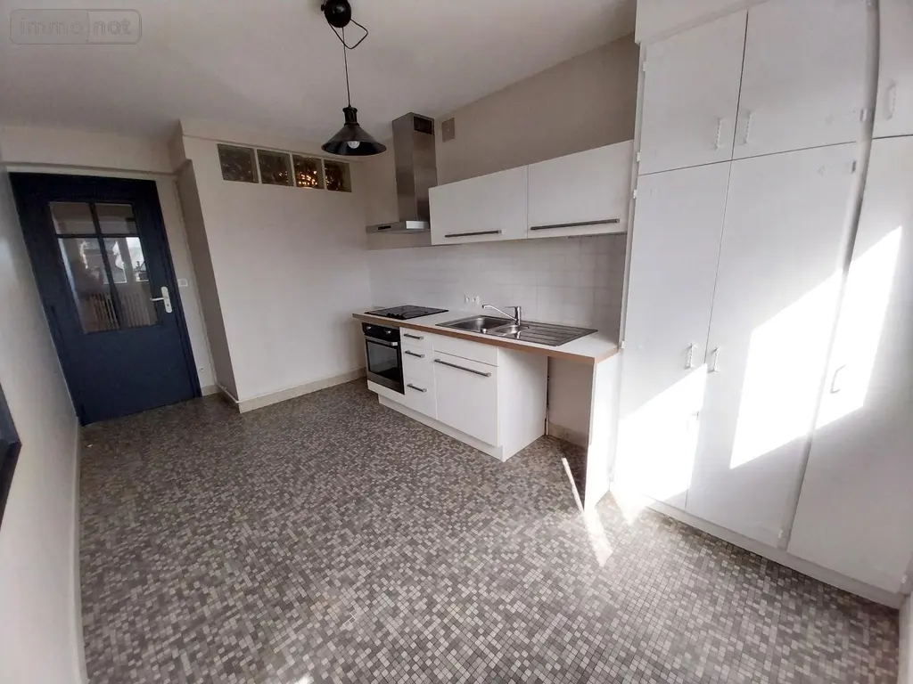 Appartement a vendre Vitré 35500 Ille-et-Vilaine 35 65 m2 3 pièces 177480 euros 35131-120 003