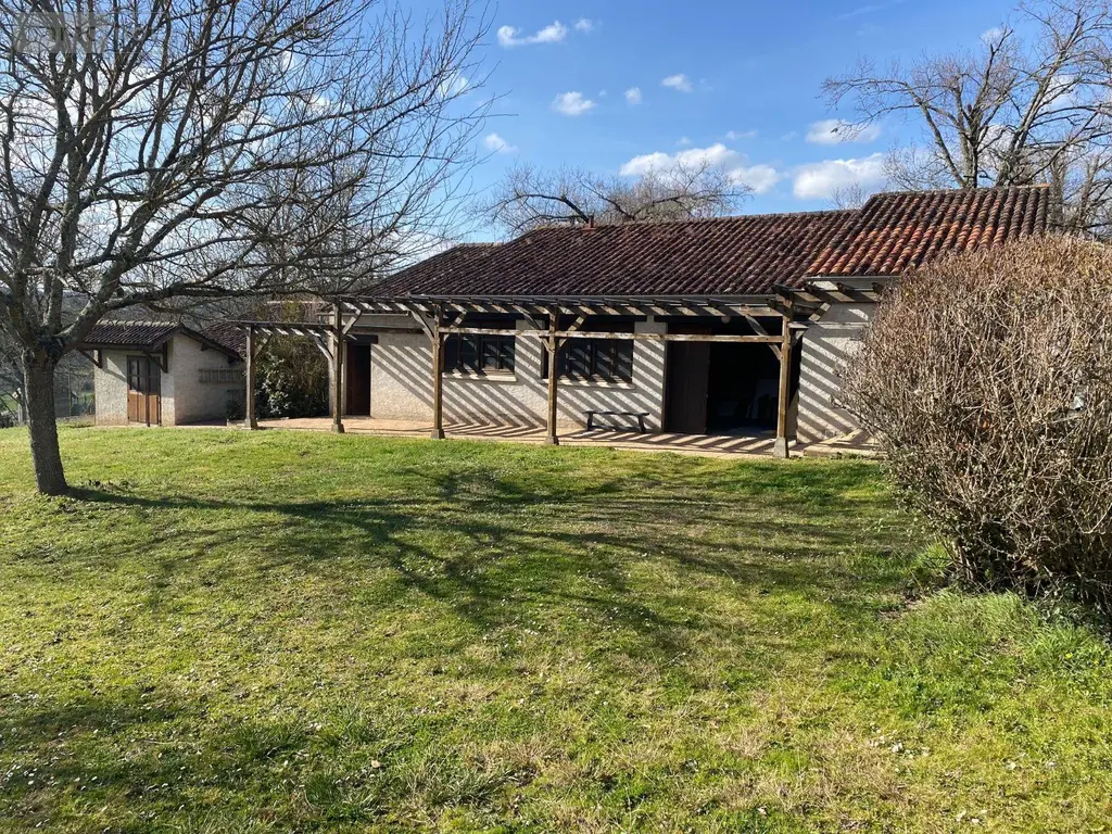 Maison a vendre Cajarc 46160 Lot 46 130 m2 4 pièces 324760 euros CA/640 004