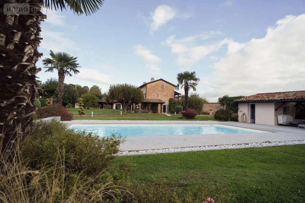 Maison a vendre Charnay-lès-Mâcon 71850 Saône-et-Loire 71 231 m2 9 pièces 985000 euros 13779/970 002