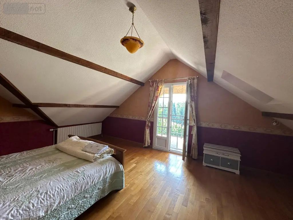 Propriete a vendre Jouhe 39100 Jura 39 350 m2 13 pièces 397000 euros J / LL 010