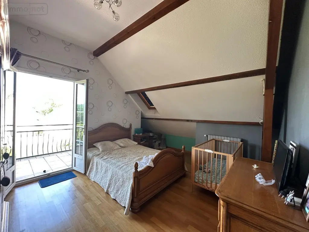 Propriete a vendre Jouhe 39100 Jura 39 350 m2 13 pièces 397000 euros J / LL 011
