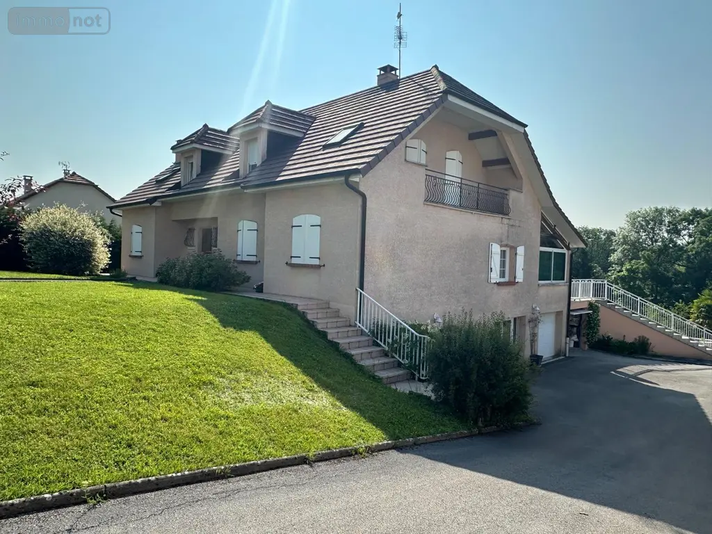 Propriete a vendre Jouhe 39100 Jura 39 350 m2 13 pièces 397000 euros J / LL 014