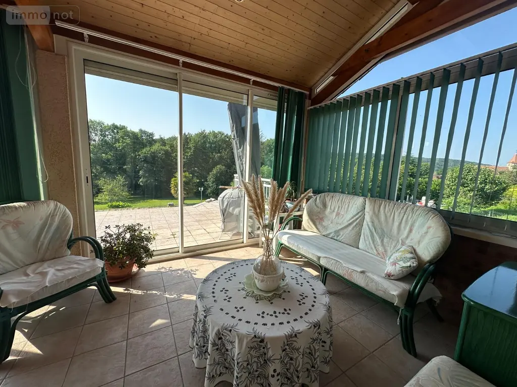 Propriete a vendre Jouhe 39100 Jura 39 350 m2 13 pièces 397000 euros J / LL 005