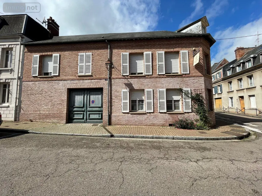 Fonds et murs commerciaux a vendre Eu 76260 Seine-Maritime 76 240 m2 397000 euros 76041/63 006