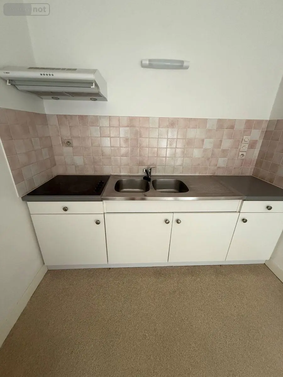 Location appartement Condé-en-Normandie 14110 Calvados 14 51 m2 3 pièces 434 euros 212 002