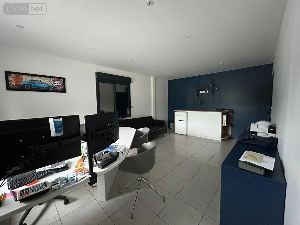 Location fonds et murs commerciaux Les Authieux-sur-le-Port-Saint-Ouen 76520 Seine-Maritime 76 190 m2 9 pièces 3500 euros 14131/932 007