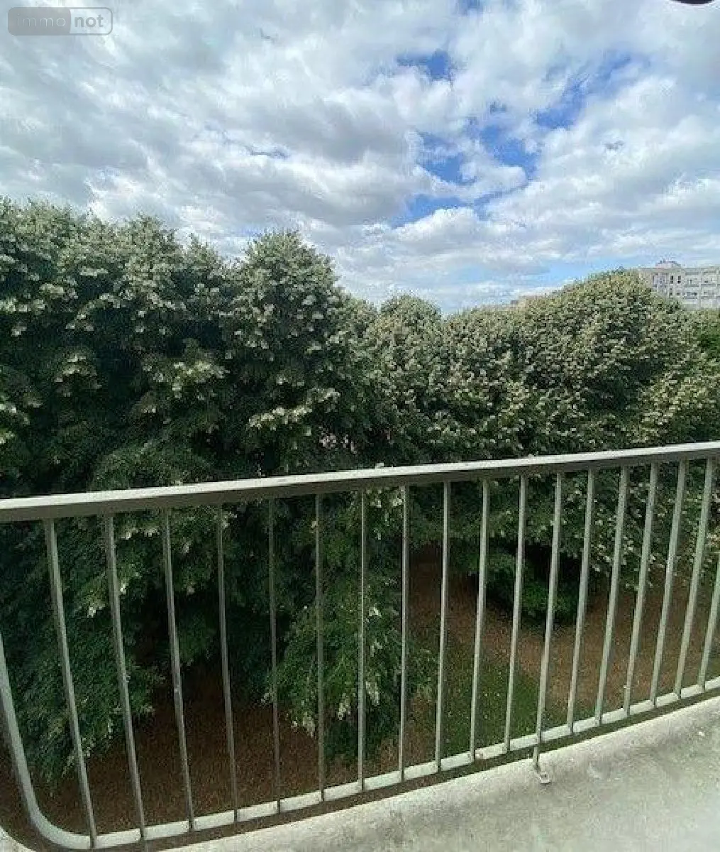 Appartement a vendre Rennes 35200 Ille-et-Vilaine 35 87 m2 5 pièces 187560 euros JS/430 005