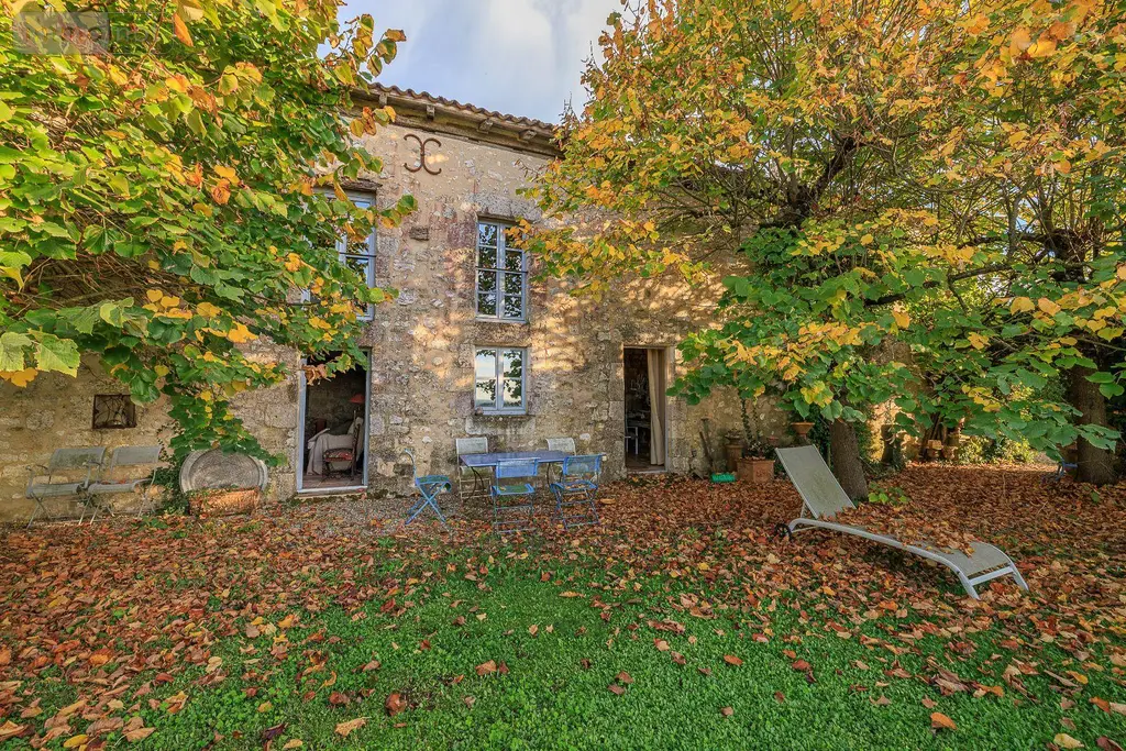 Maison a vendre Sainte-Radegonde 33350 Gironde 33 173 m2 5 pièces 587600 euros 118/1617 007